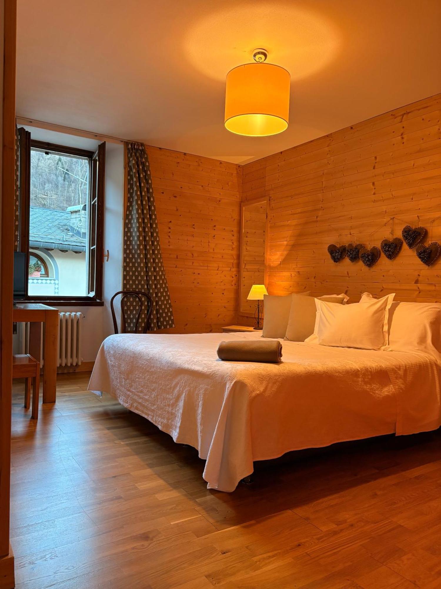 Hotel Pedretti Branzi Ngoại thất bức ảnh